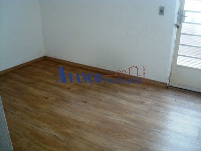 Casa à venda com 3 quartos, 160m² - Foto 3