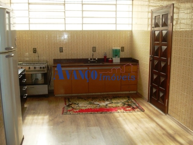 Casa à venda com 3 quartos, 160m² - Foto 4