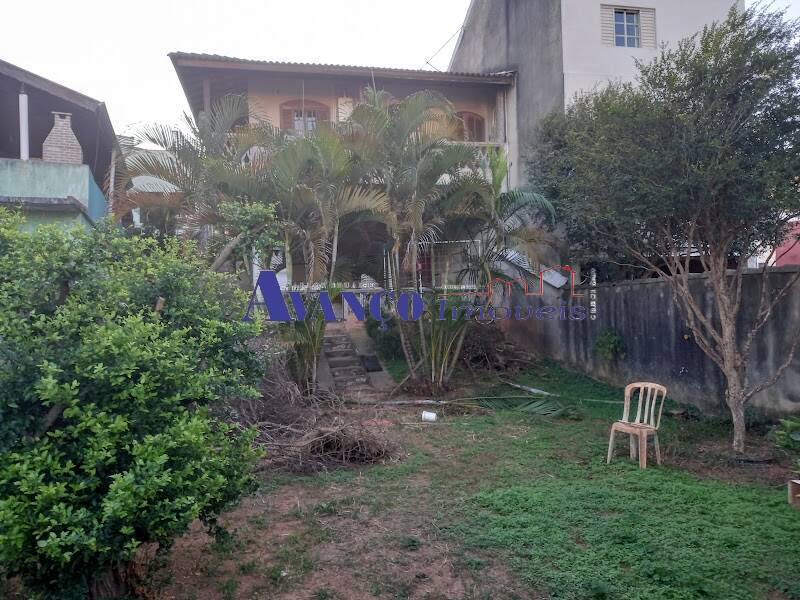 Casa à venda com 5 quartos, 302m² - Foto 18
