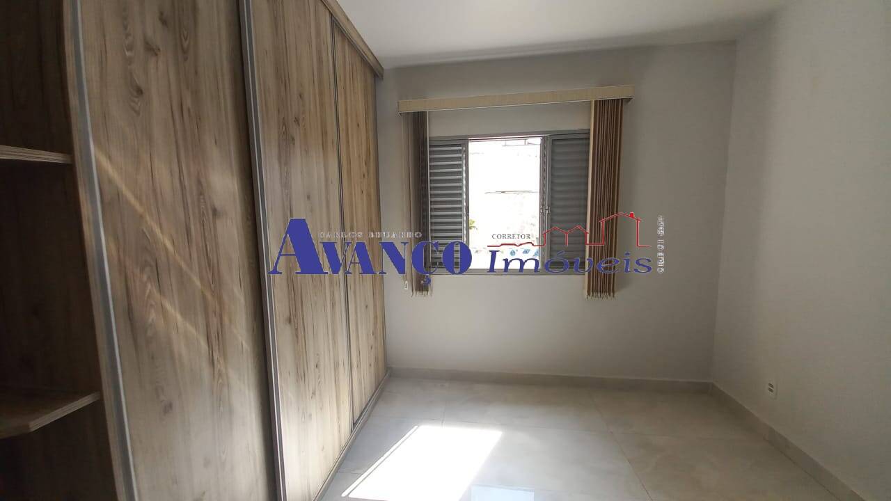 Casa para alugar com 3 quartos, 145m² - Foto 12