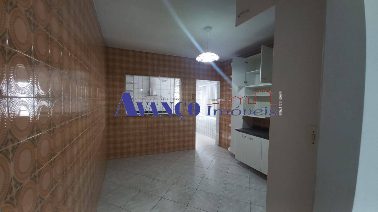 Casa para alugar com 3 quartos, 145m² - Foto 5