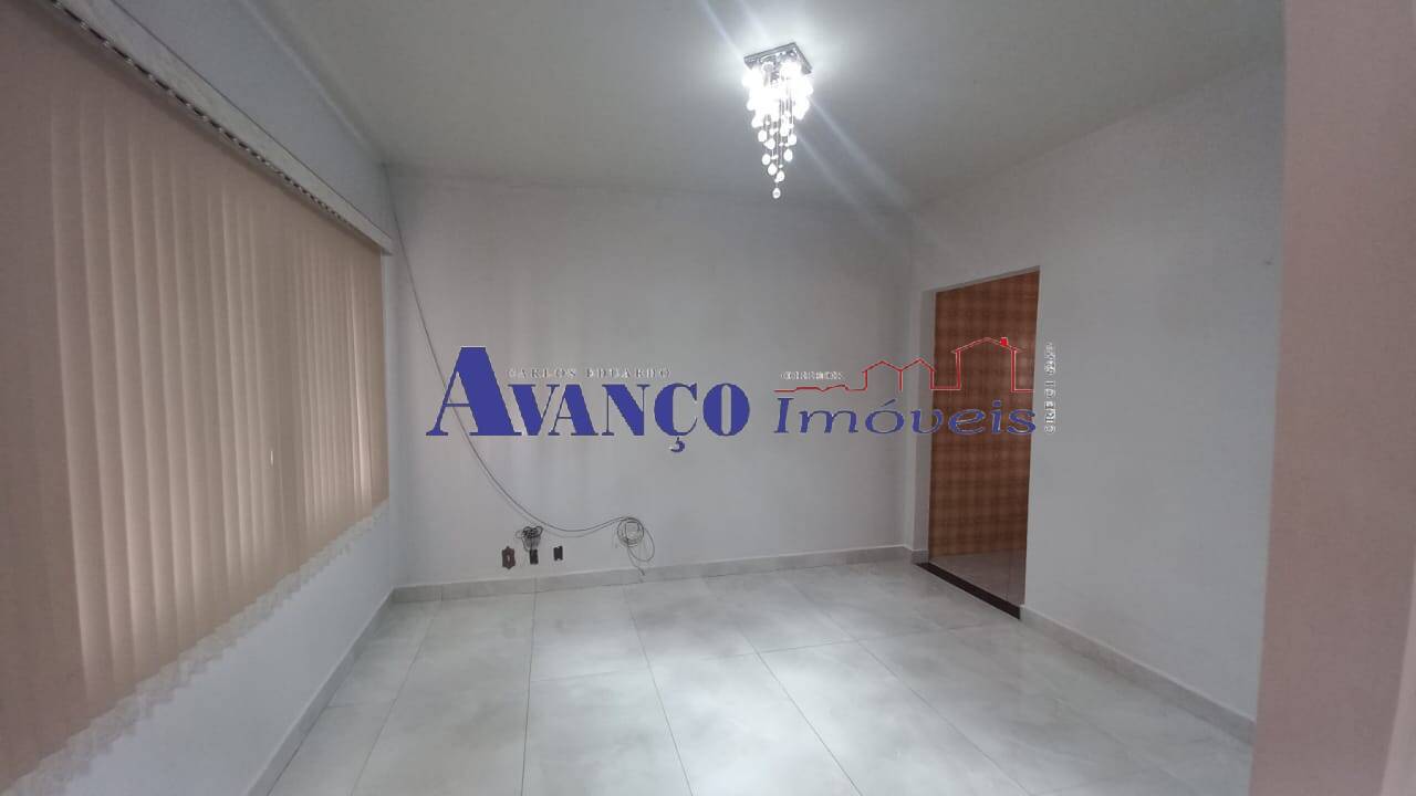Casa para alugar com 3 quartos, 145m² - Foto 4