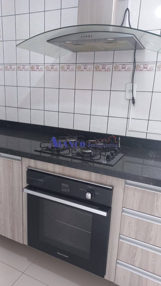 Casa para alugar com 3 quartos, 145m² - Foto 9