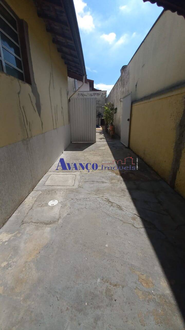 Casa para alugar com 3 quartos, 145m² - Foto 15