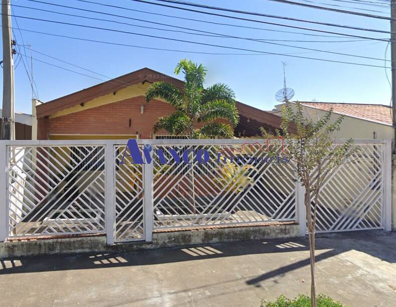 Casa para alugar com 3 quartos, 145m² - Foto 1