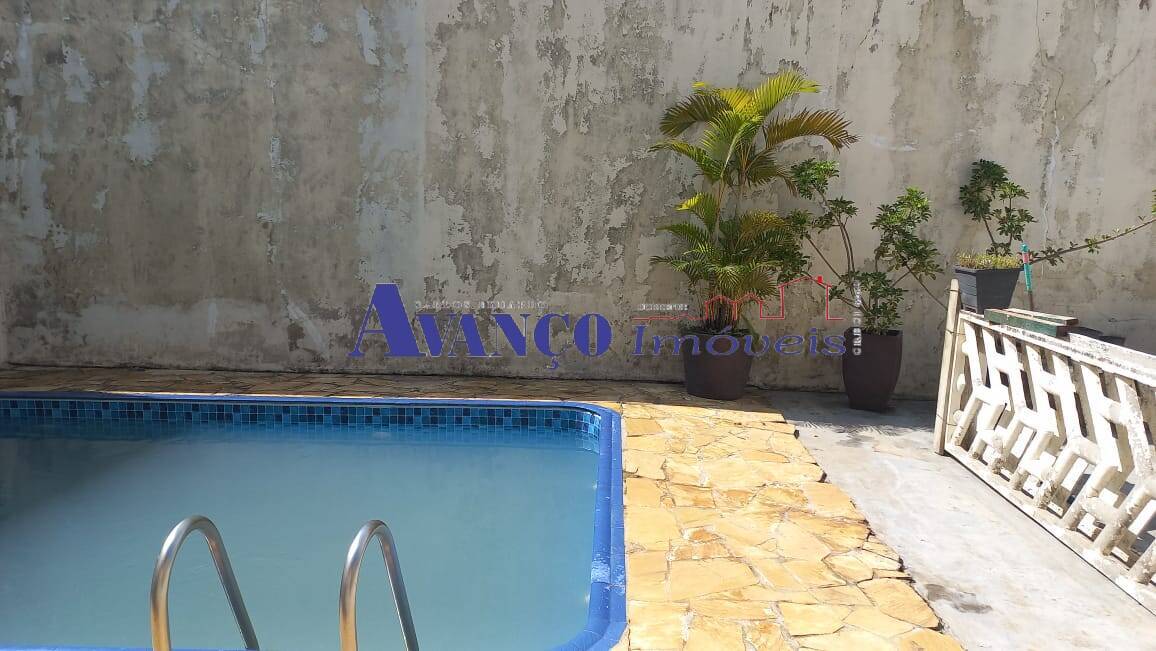 Casa para alugar com 3 quartos, 145m² - Foto 17