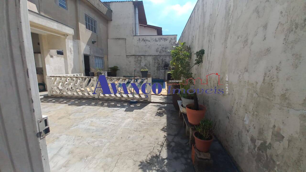 Casa para alugar com 3 quartos, 145m² - Foto 16