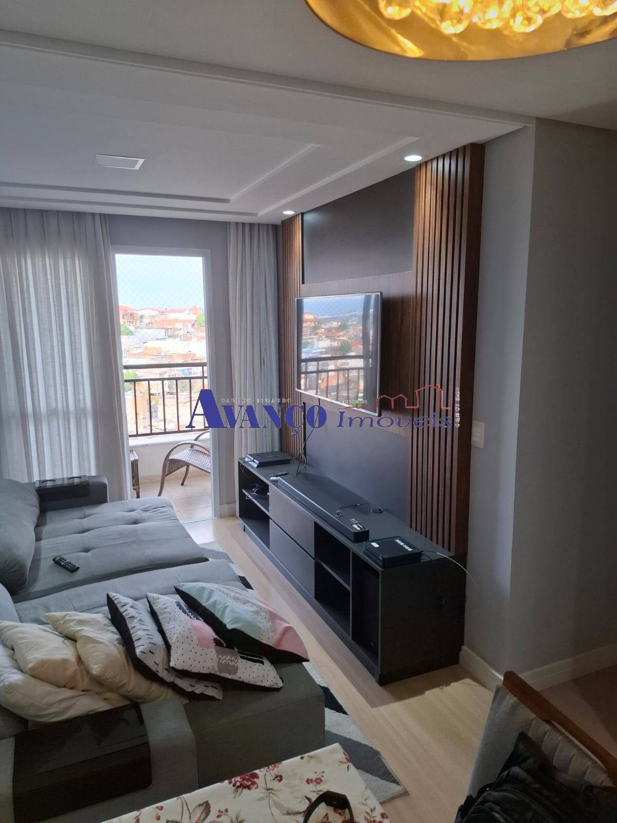 Apartamento repleto de armários no Residencial Ravenna em Jundiaí