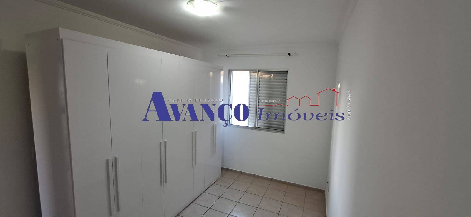 Apartamento para alugar com 2 quartos, 55m² - Foto 6