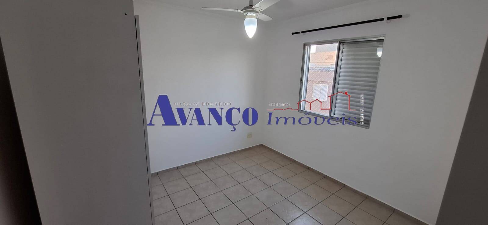 Apartamento para alugar com 2 quartos, 55m² - Foto 7