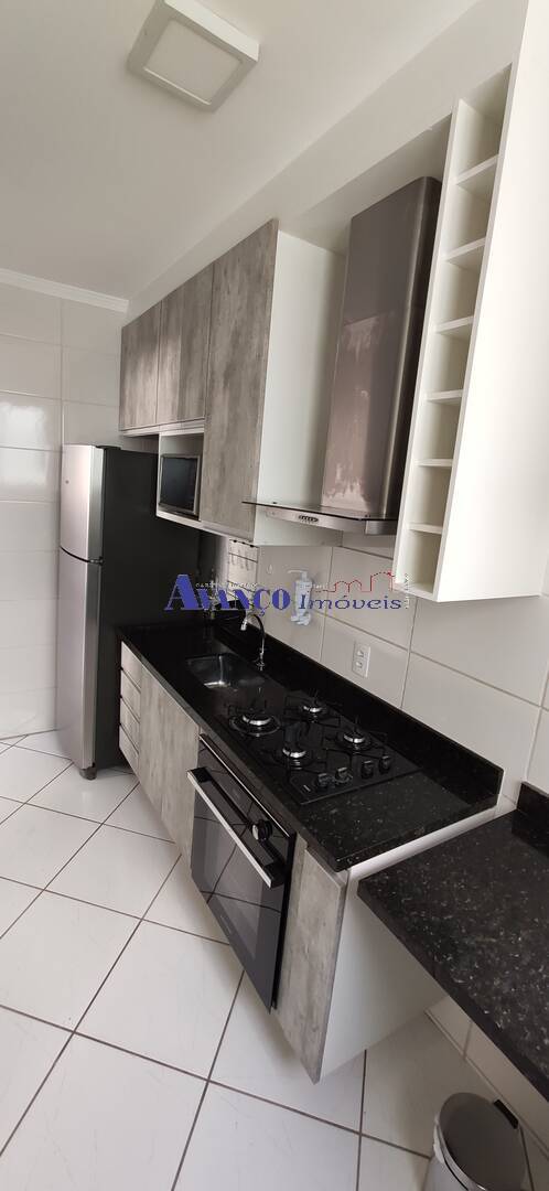 Apartamento para alugar com 2 quartos, 50m² - Foto 11