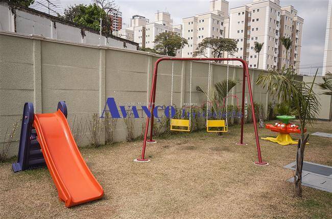 Apartamento para alugar com 2 quartos, 50m² - Foto 13