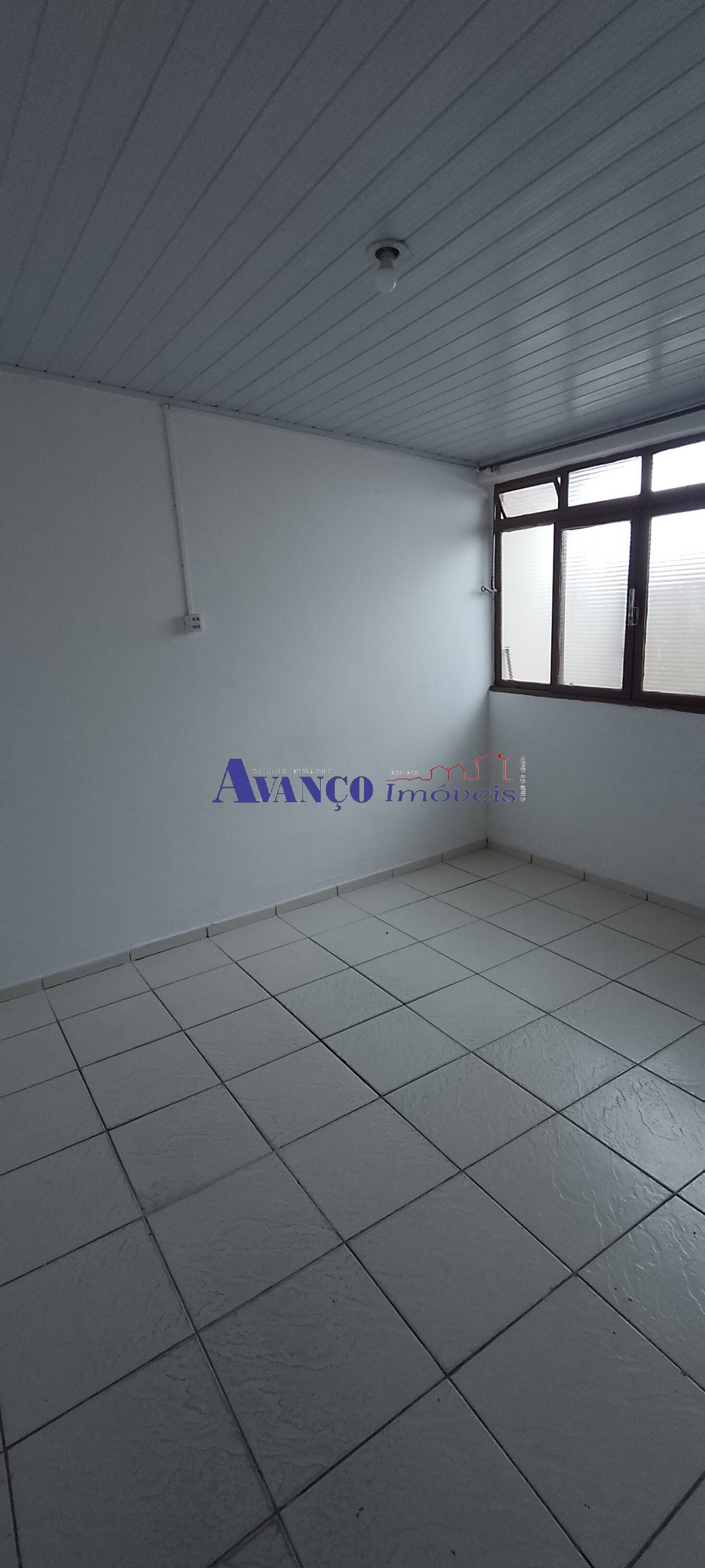 Casa para alugar com 2 quartos, 90m² - Foto 3