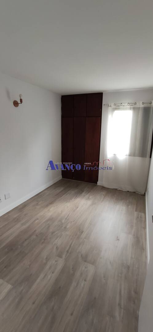 Apartamento para alugar com 3 quartos, 75m² - Foto 8