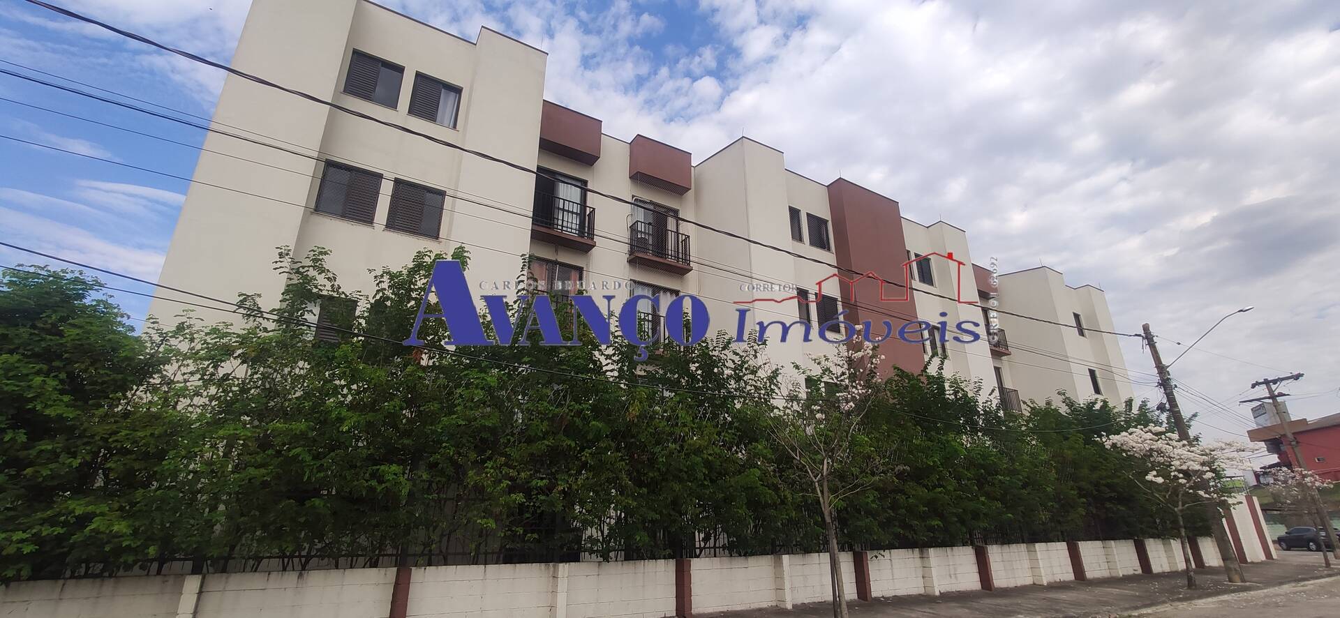 Apartamento para alugar com 3 quartos, 75m² - Foto 1