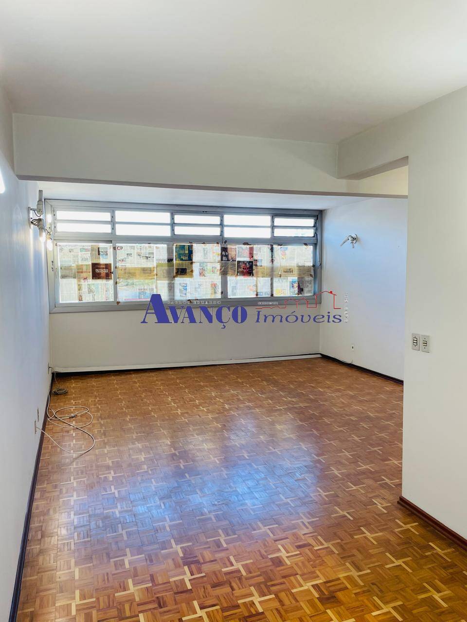 Amplo apartamento no Edifício Martins no Centro de Jundiaí