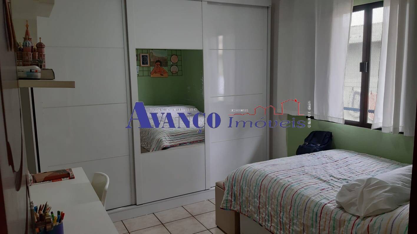 Casa, 3 quartos, 284 m² - Foto 11