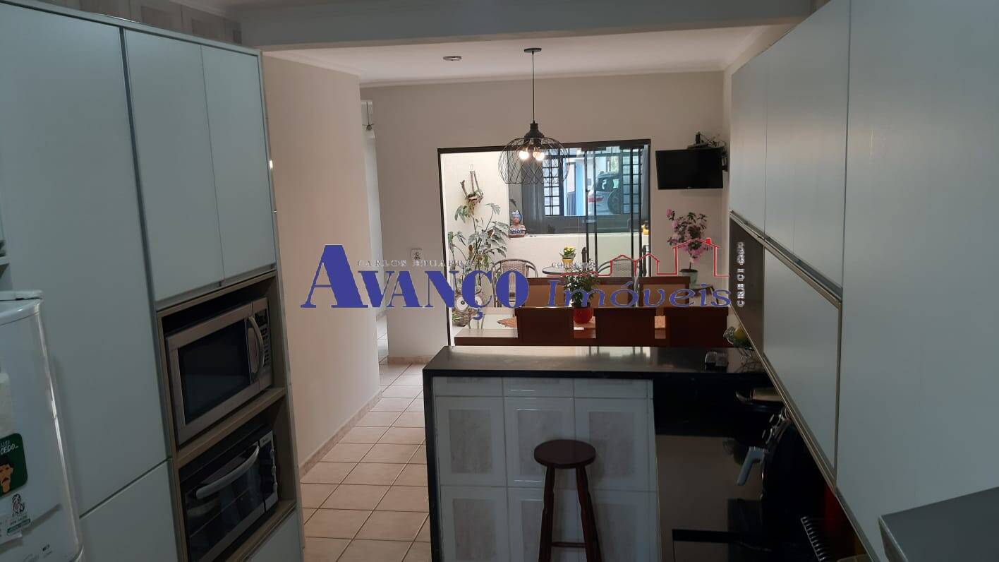 Casa, 3 quartos, 284 m² - Foto 7