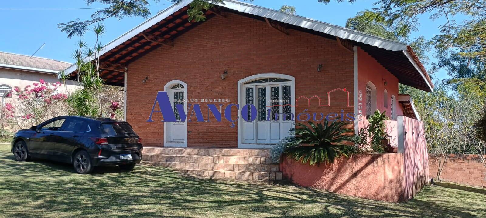 Chácara, 2 quartos, 1036 m² - Foto 1