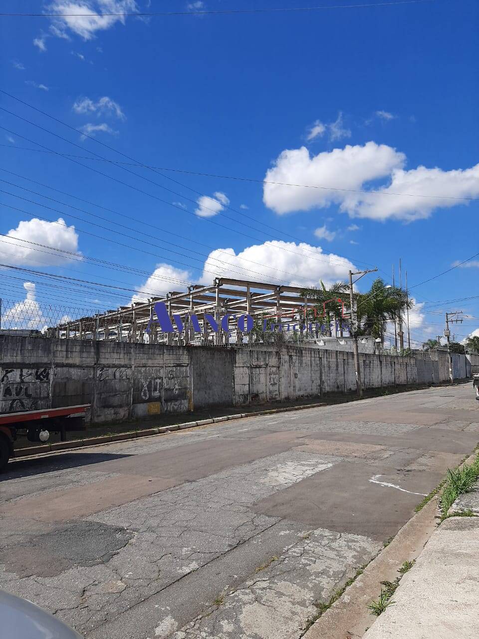 Galpão Industrial no Jardim do Lar em Várzea Paulista - Amplo terreno