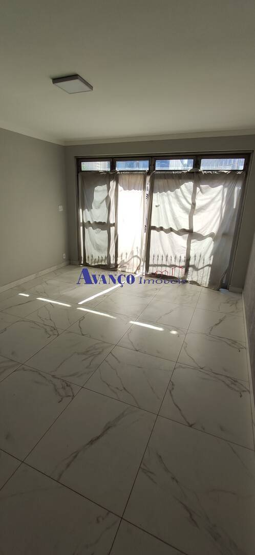 Casa, 3 quartos, 230 m² - Foto 3